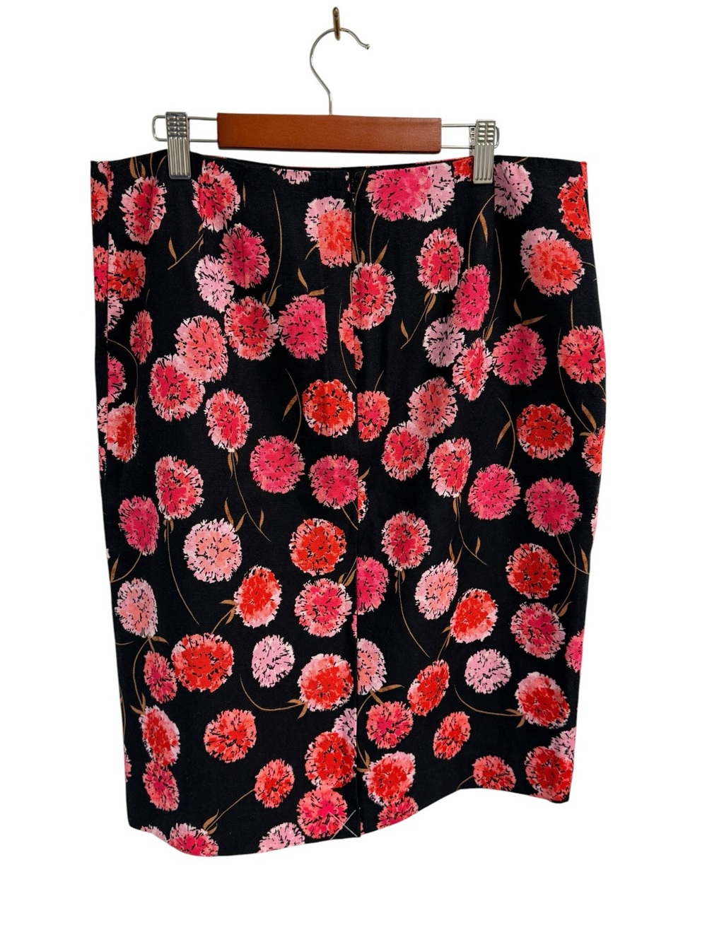 Talbots Floral Pencil Skirt in Pink & Red on Black Career Office Professional 10